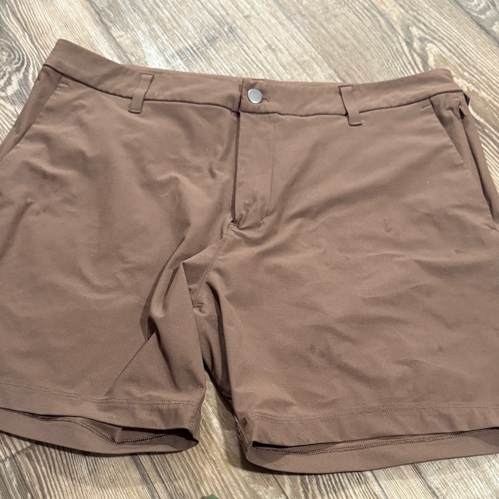 lululemon athletica Men's chocolate Shorts